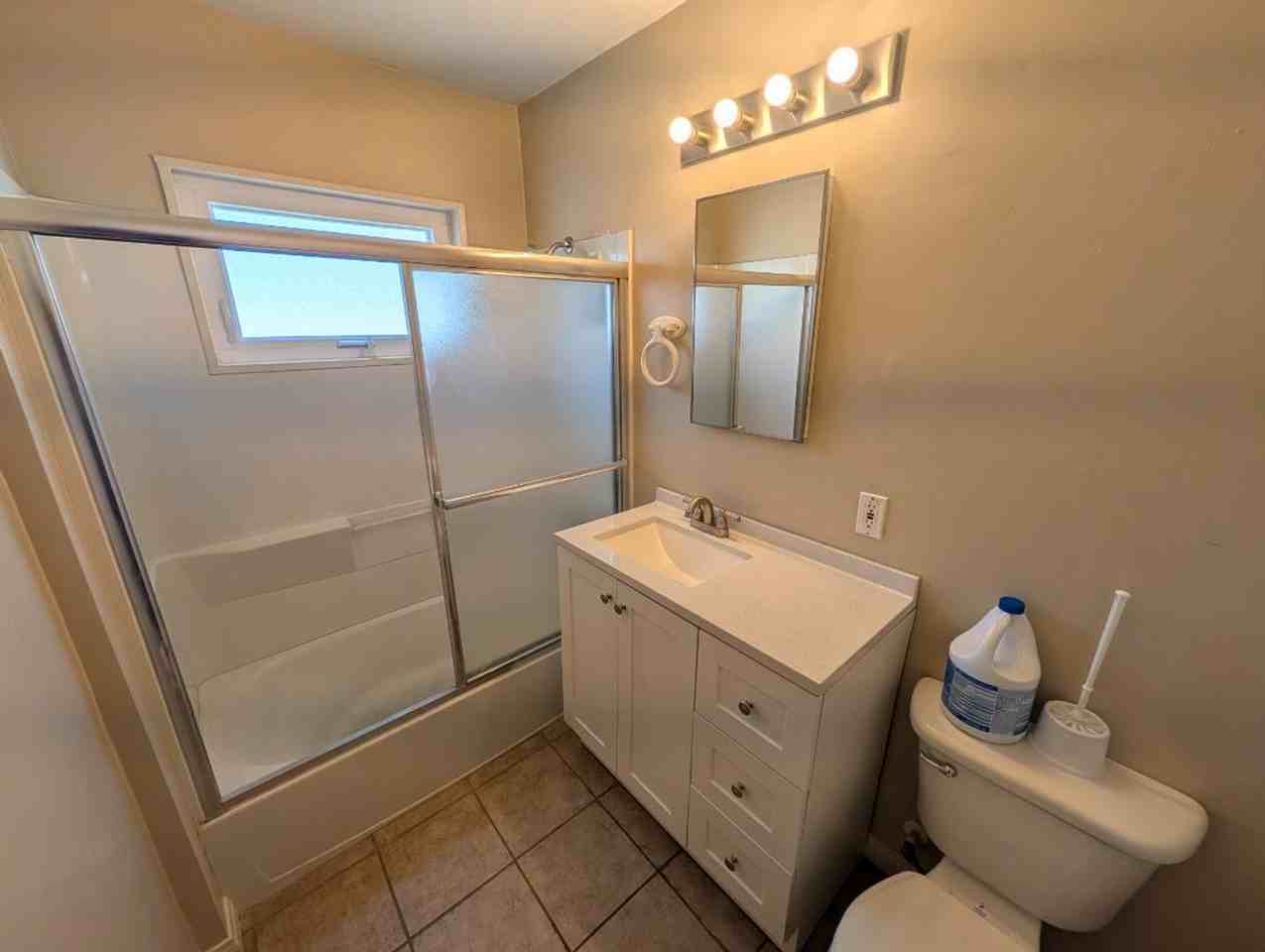 4829 Gundry Ave - Photo 5 of 17