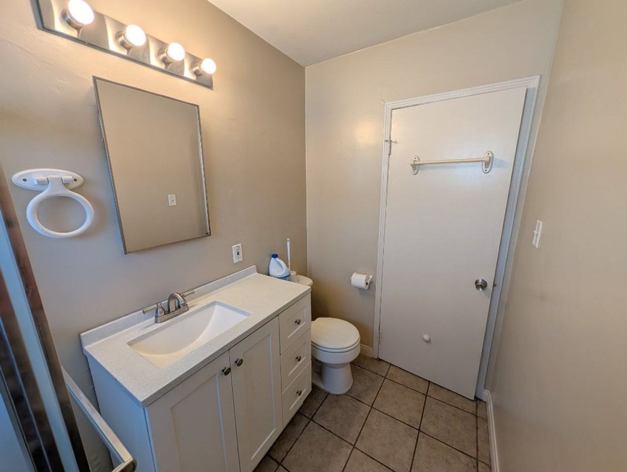 4829 Gundry Ave - Photo 6 of 17