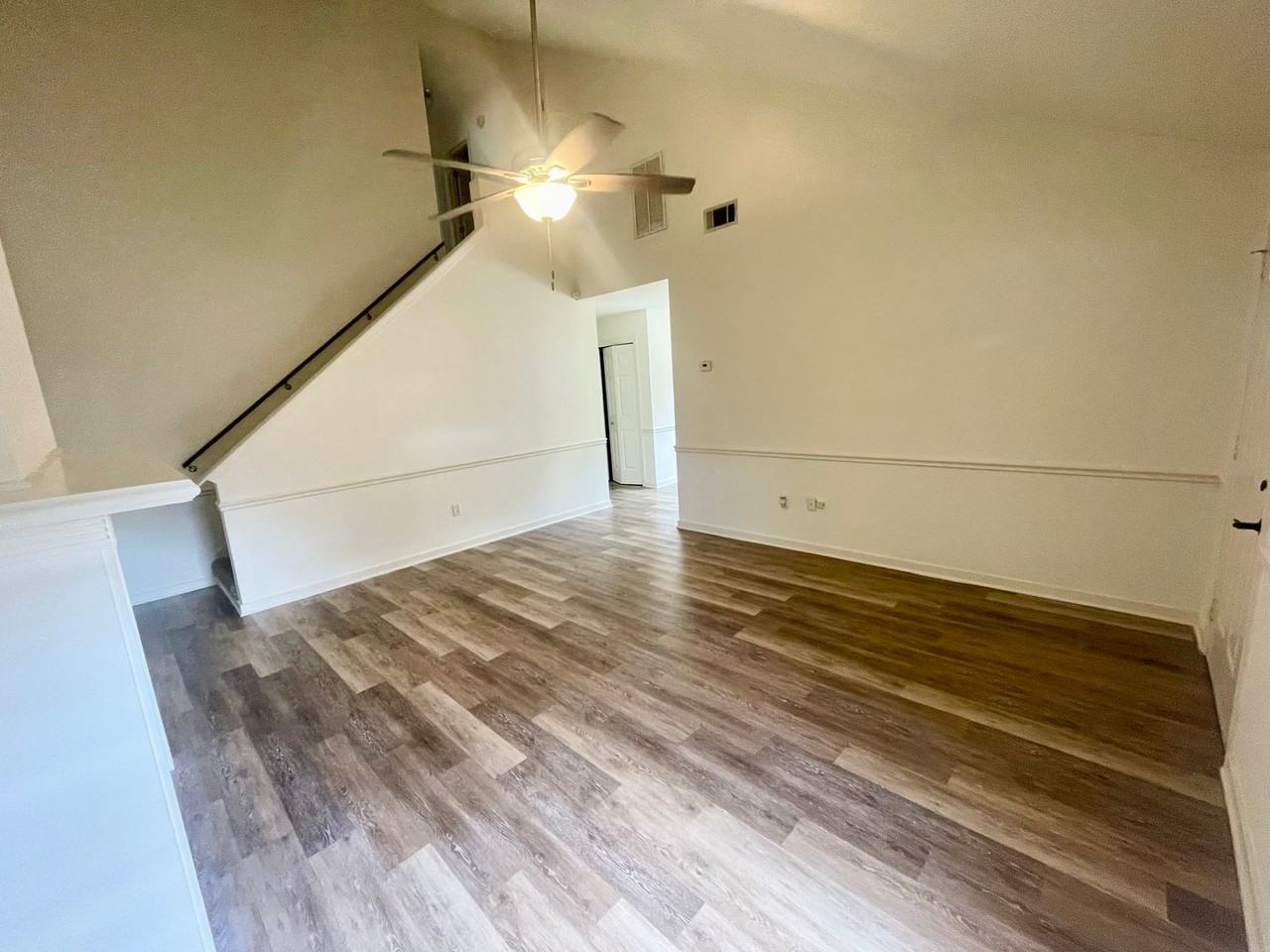 242 Village Cv - Photo 4 of 17