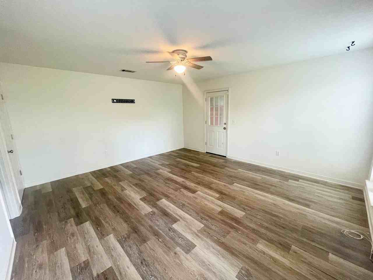 242 Village Cv - Photo 5 of 17
