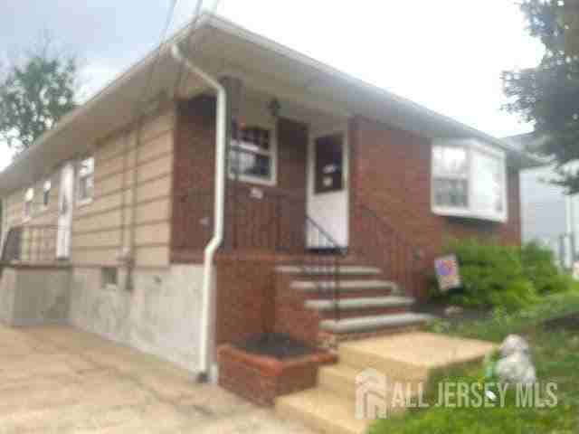 47 S Walnut Ave - Photo 3 of 21