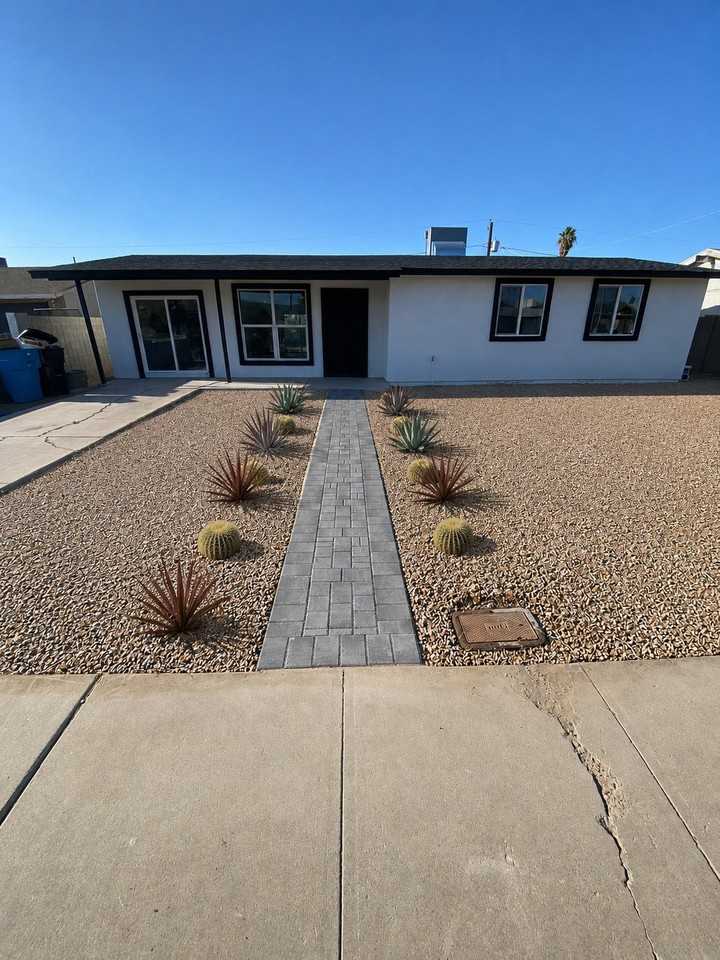 2240 E Atlanta Ave - Photo 2 of 4