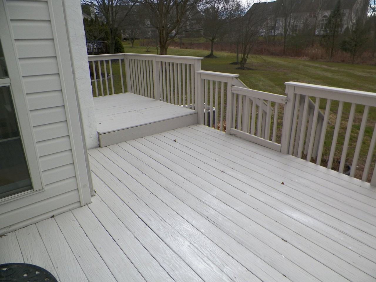 5077 Rosewood Dr - Photo 3 of 20