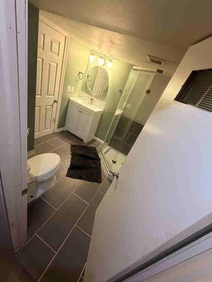 1143 S Monaco Street Pkwy - Photo 4 of 6