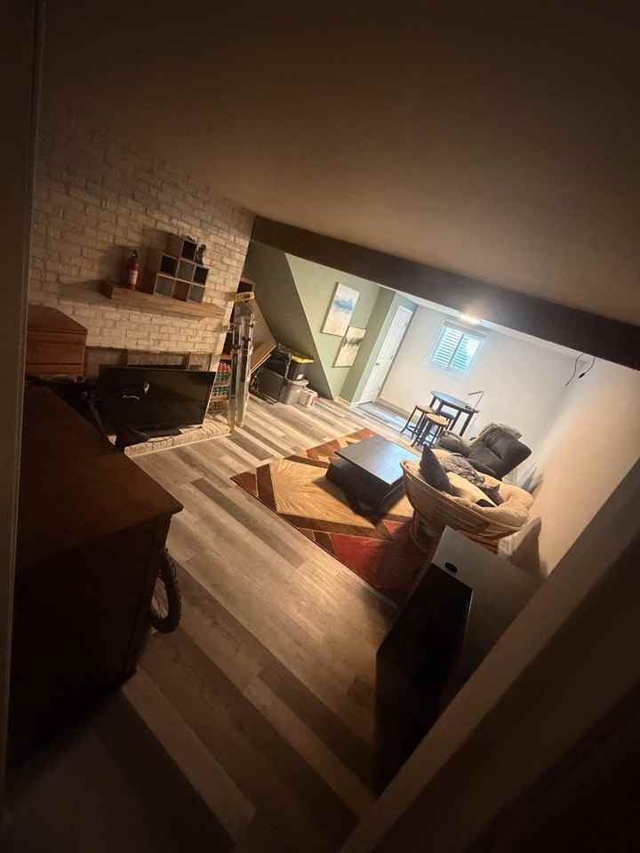 1143 S Monaco Street Pkwy - Photo 5 of 6