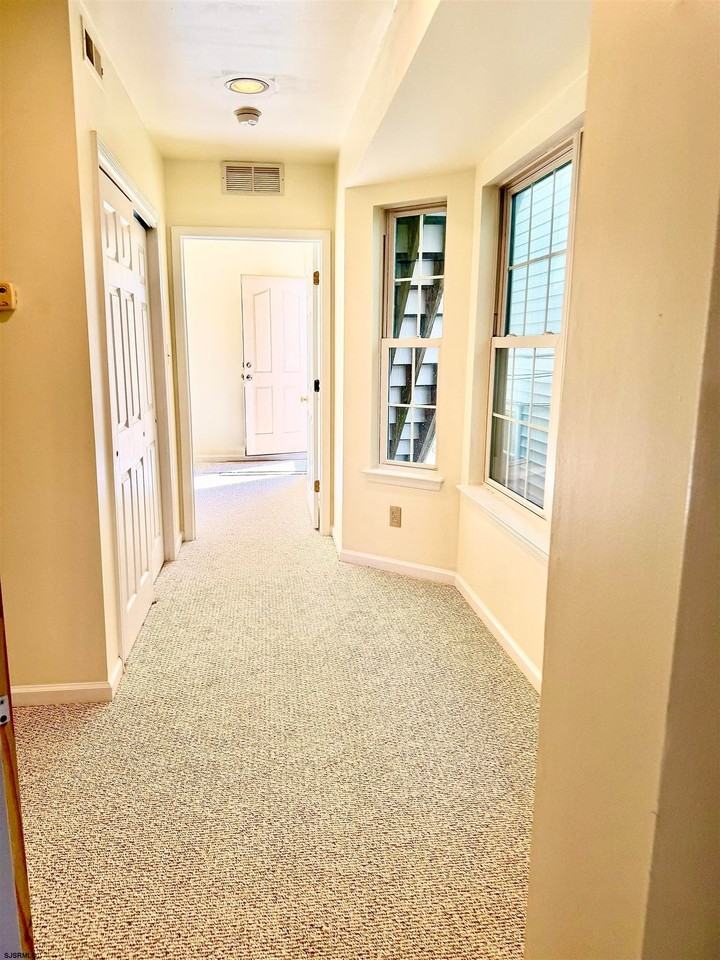 12 S Washington Ave - Photo 5 of 15