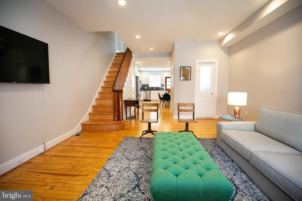 814 Morris St - Photo 2 of 15