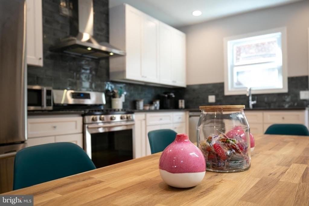 814 Morris St - Photo 4 of 15