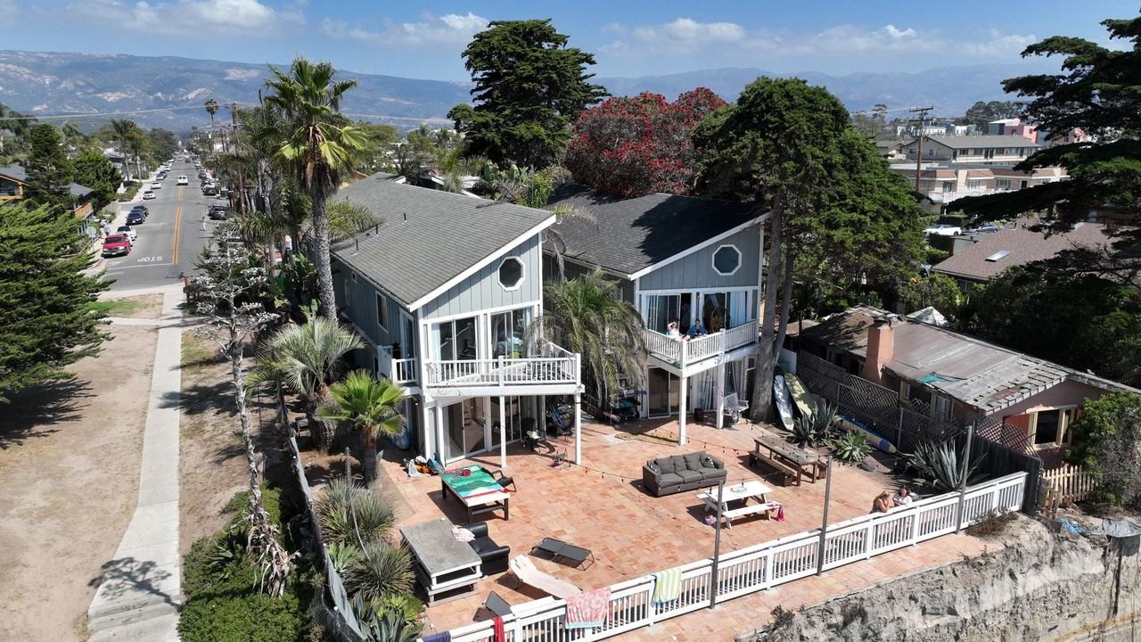 6597 Del Playa Dr - Photo 3 of 4