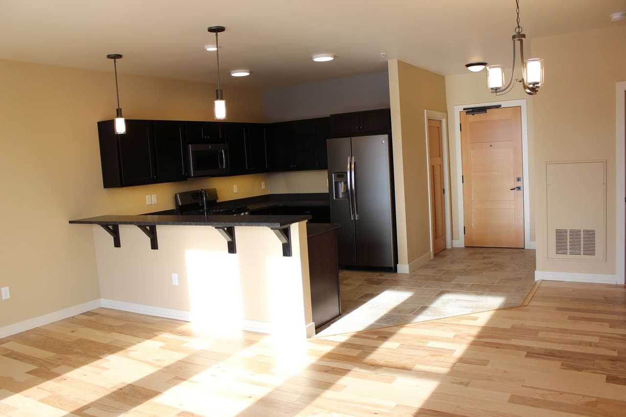 835 Wyoming St #203 - Photo 3 of 13