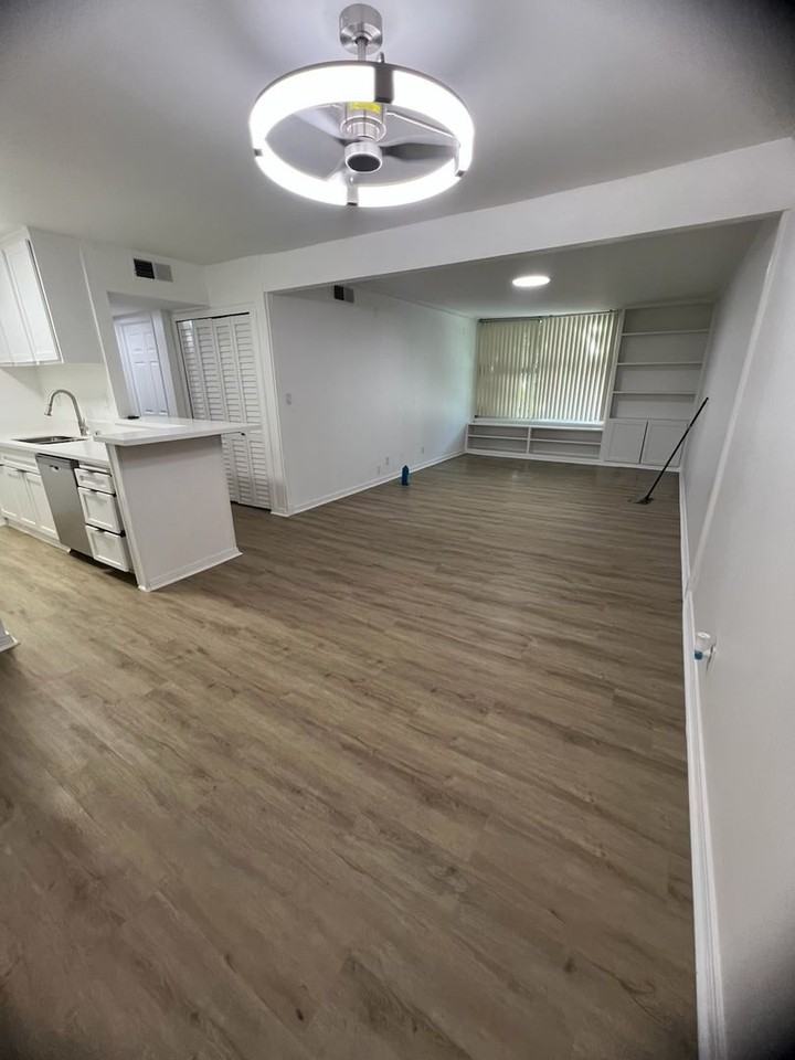 18620 Hatteras St #265 - Photo 4 of 7