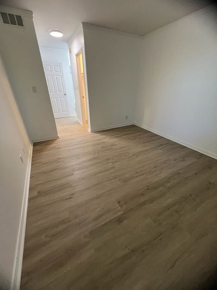 18620 Hatteras St #265 - Photo 5 of 7