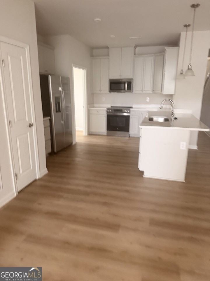 513 Ellwood Ln - Photo 3 of 3