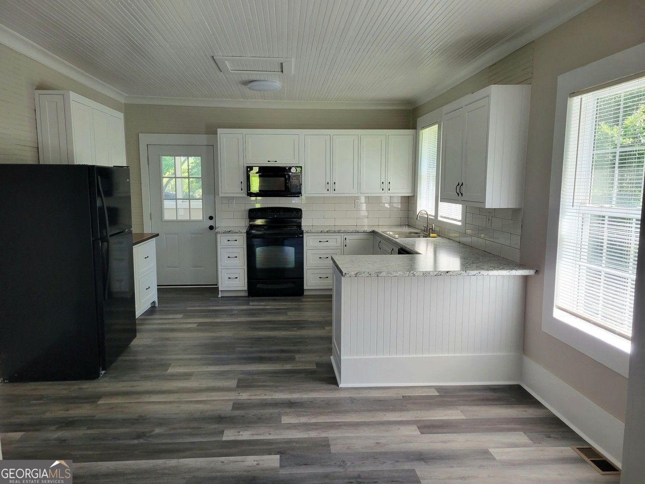59 Harber St - Photo 5 of 16