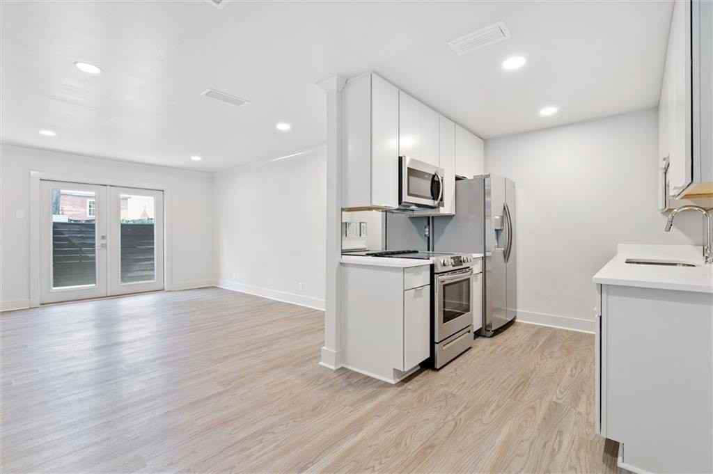 3655 Old Shell Rd #315 - Photo 2 of 14