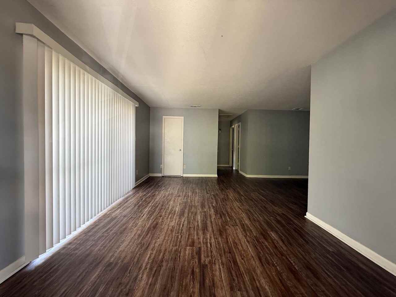 1231 Buckingham Dr - Photo 2 of 6