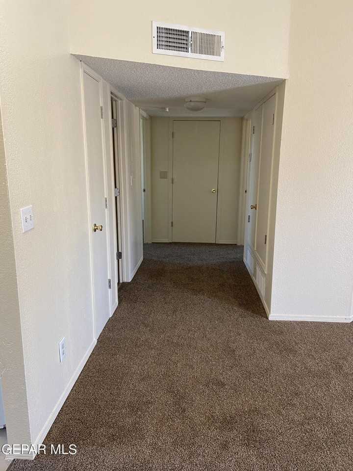 591 Bartlett Dr #202 - Photo 6 of 18
