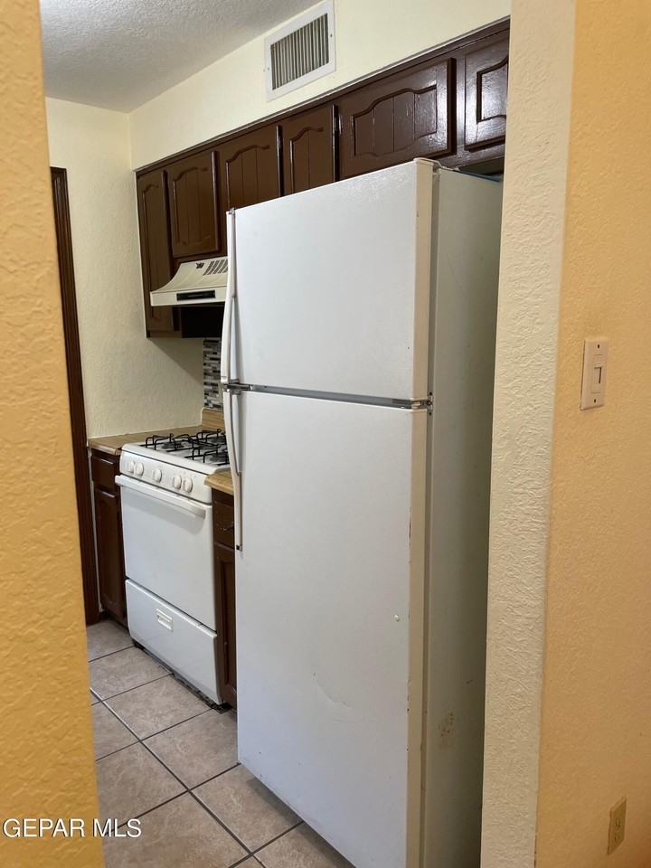 1504 Monte Sanders Ln #A - Photo 6 of 28