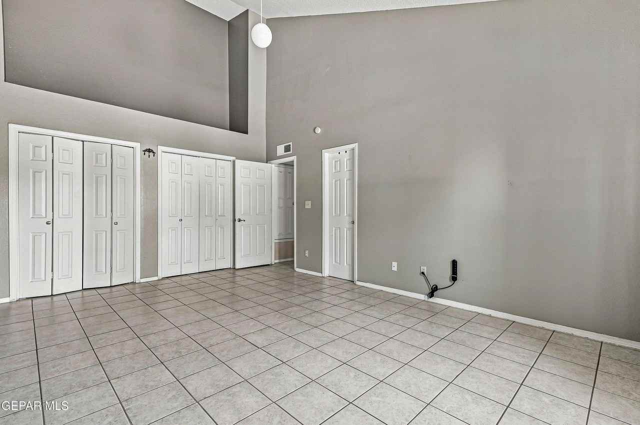 4645 Loma De Plata Dr - Photo 6 of 40