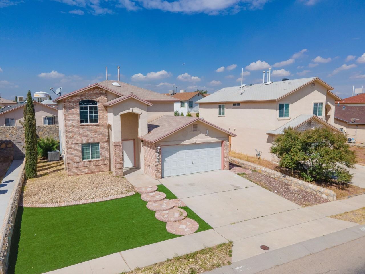 2405 Tierra Humeda Dr - Photo 2 of 23