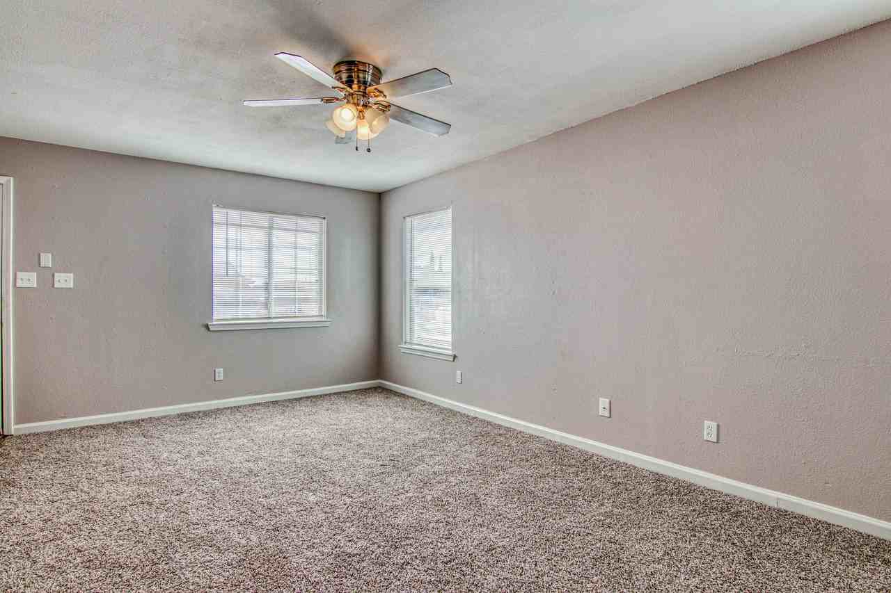 2405 Tierra Humeda Dr - Photo 6 of 23