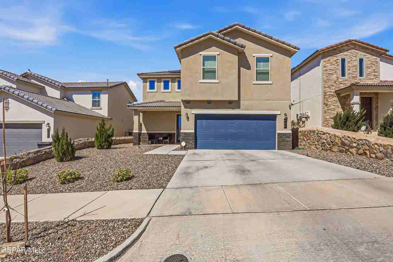 209 Reigate Dr - Photo 2 of 43