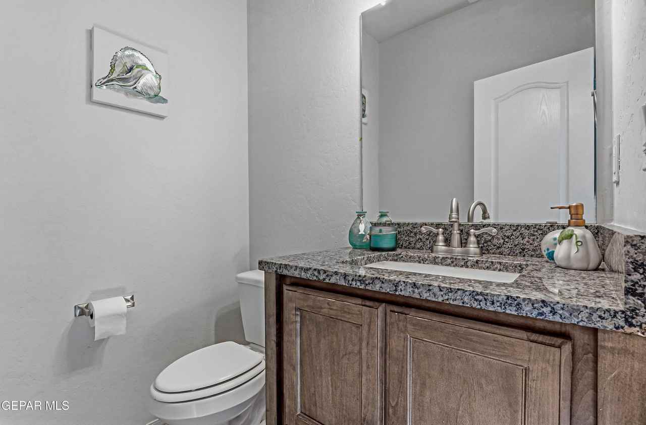 209 Reigate Dr - Photo 7 of 43
