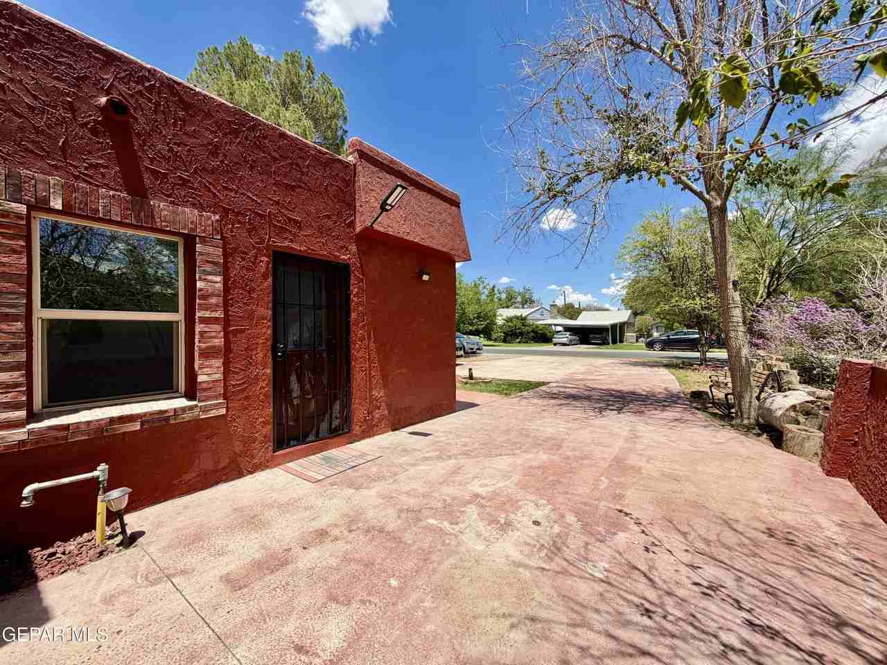 7404 Franklin Dr #B - Photo 2 of 15