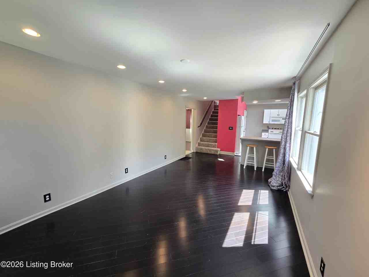 3932 Kennison Ave - Photo 7 of 50