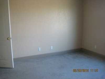 525 Lexington Ave - Photo 4 of 6