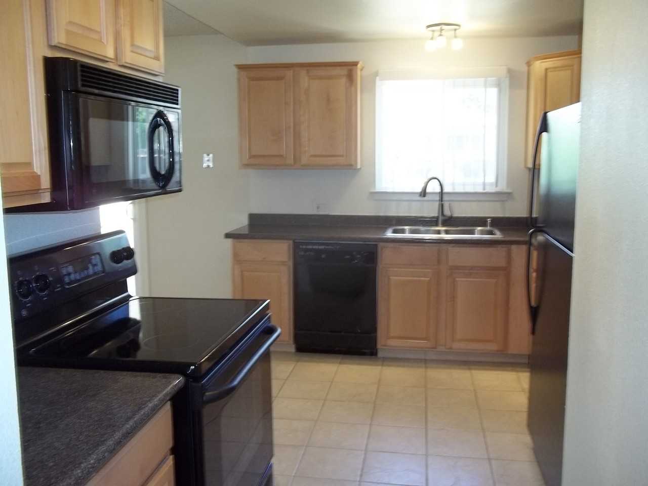 487 W Twain Ave - Photo 4 of 17