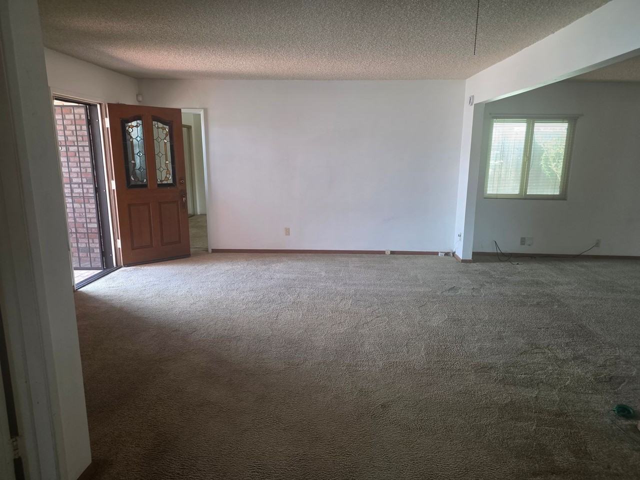 5673 Barclay Ave - Photo 3 of 12
