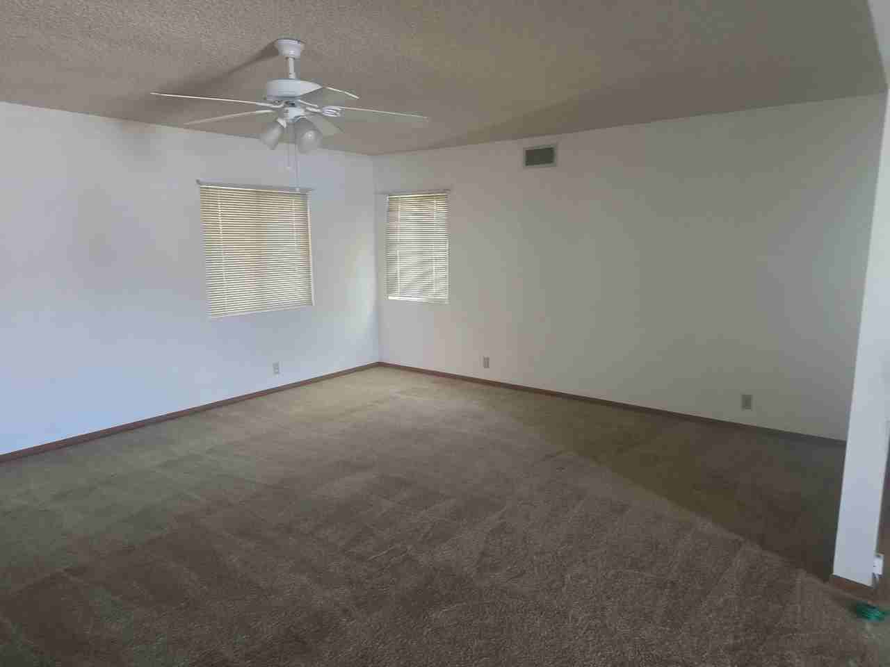 5673 Barclay Ave - Photo 7 of 12