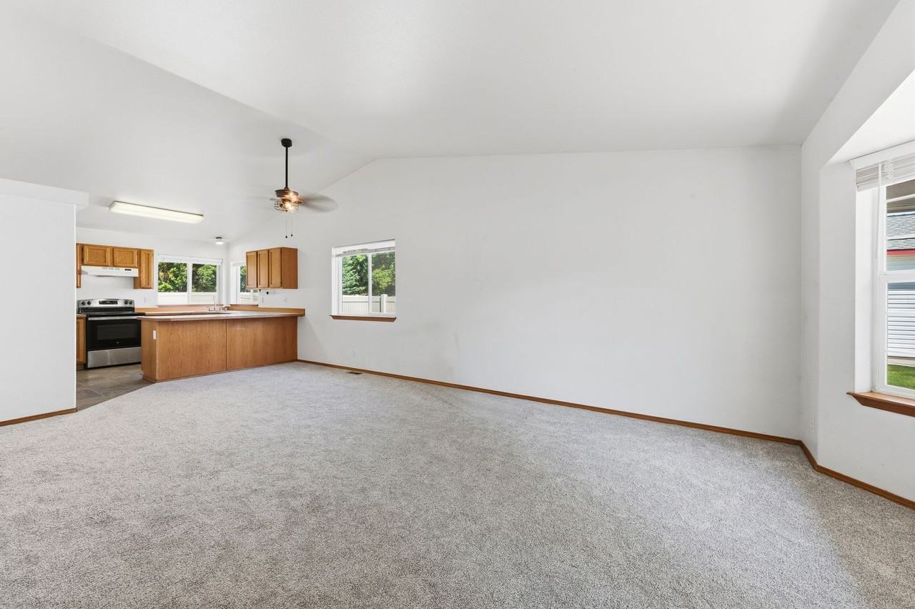 5769 N Lachaise Ln - Photo 6 of 22