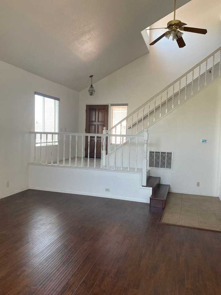 16650 War Cloud Dr - Photo 2 of 9