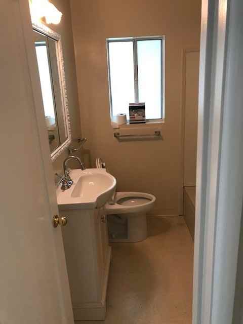 22057 Cameron St - Photo 5 of 7