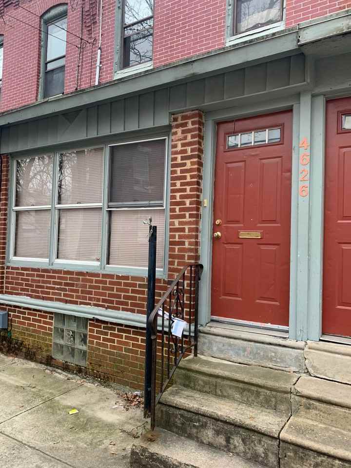 4626 Linmore Ave - Photo 2 of 4