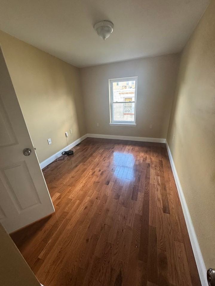1314 S Harmony St - Photo 3 of 13
