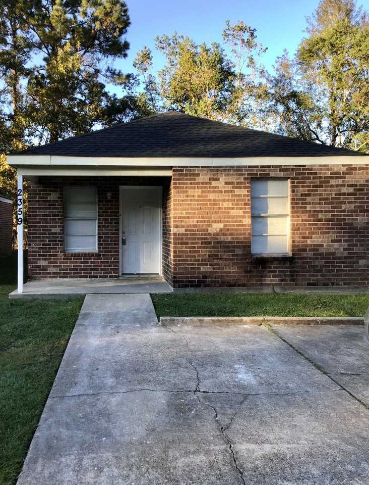 2359 Elm Park Dr - Photo 2 of 24