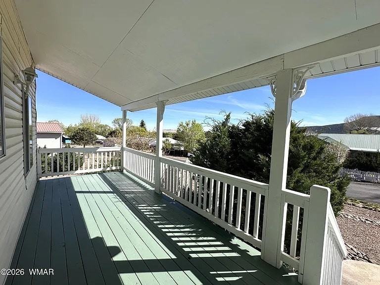 1086 Crosby Street - Photo 6 of 38
