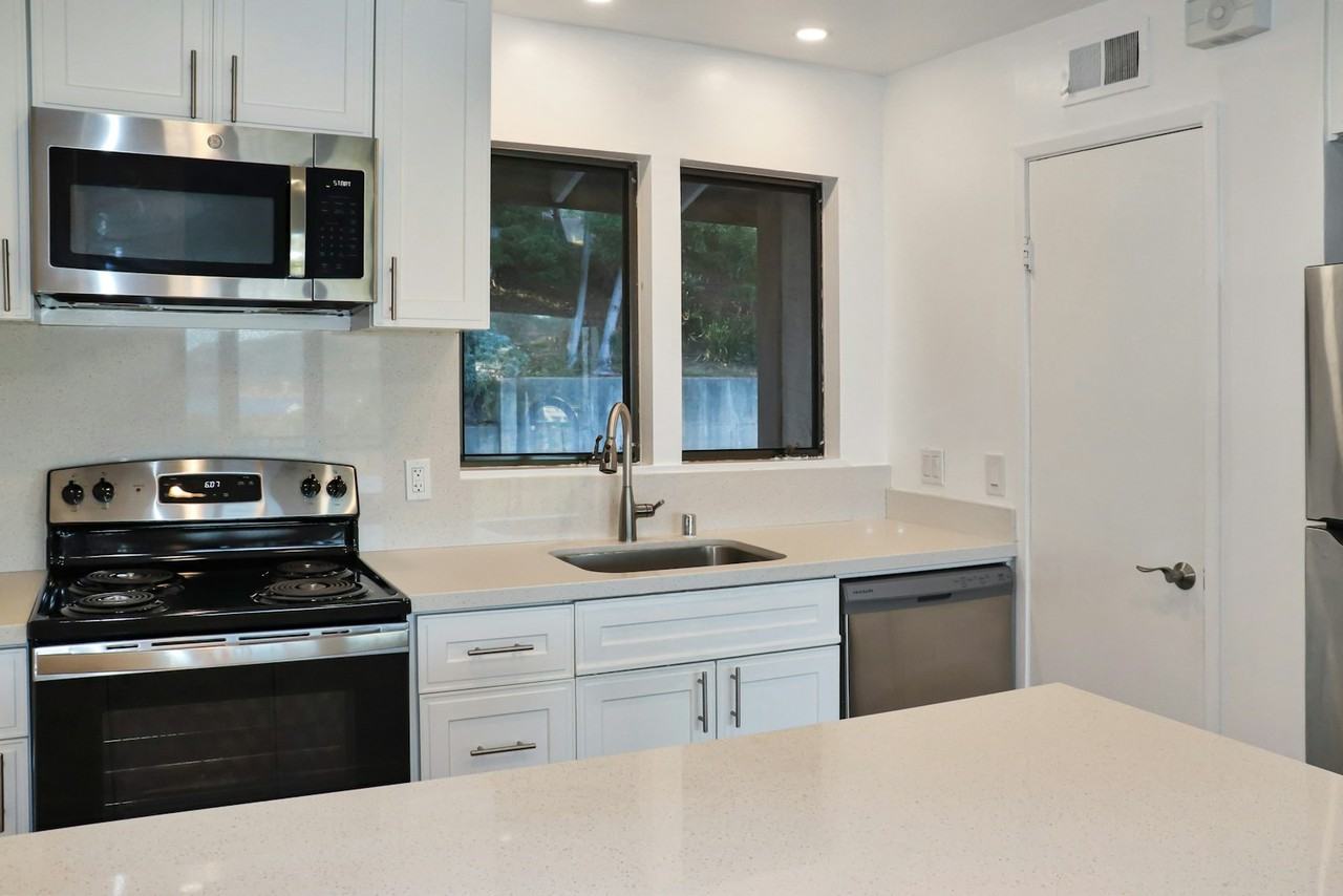 30 Harbor Oak Drive, Unit 35 - Photo 5 of 9