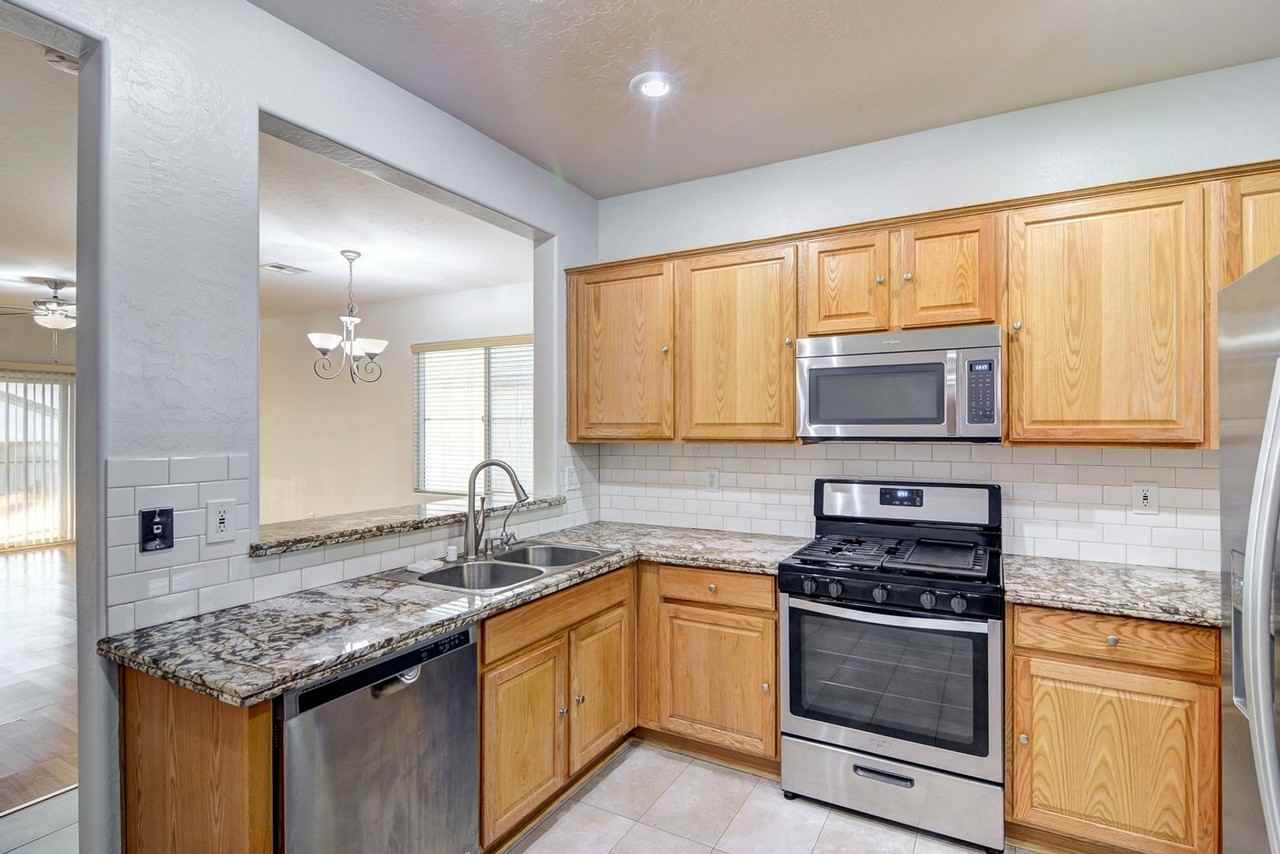 2339 Tranquil Moon St - Photo 3 of 16