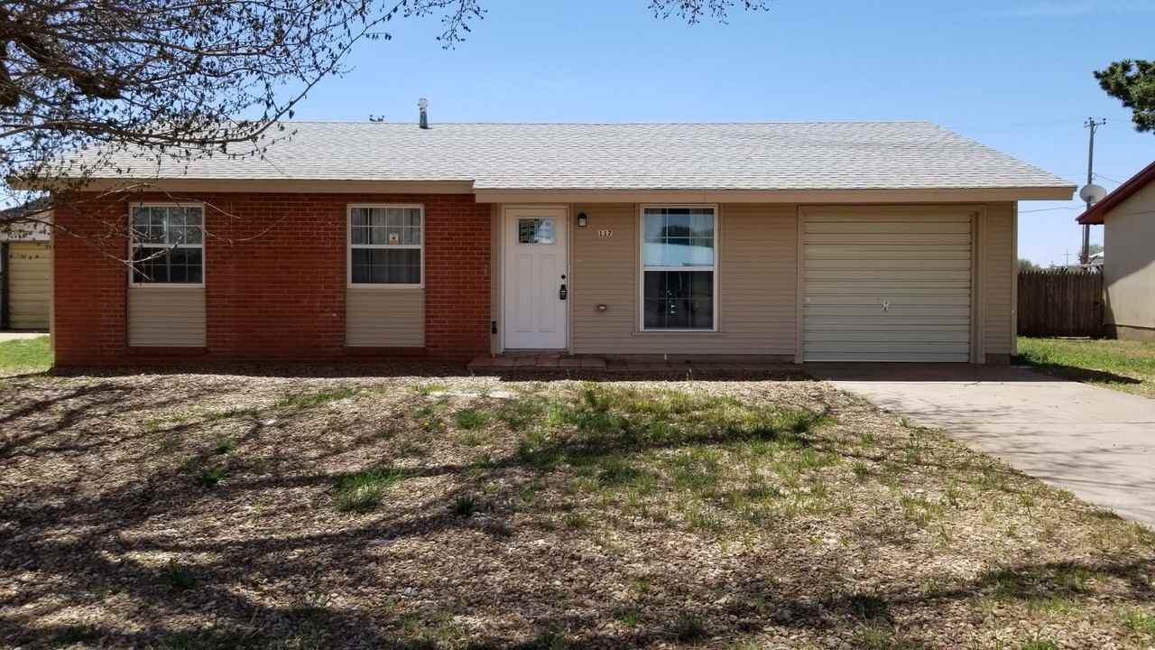 117 Lockwood Dr - Photo 2 of 17