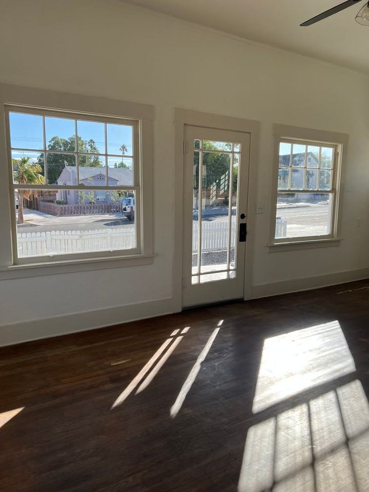 450 S 2nd Ave - Photo 4 of 12