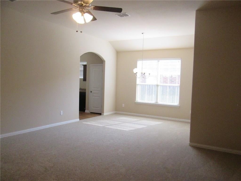 2029 Belshire Ct - Photo 4 of 12