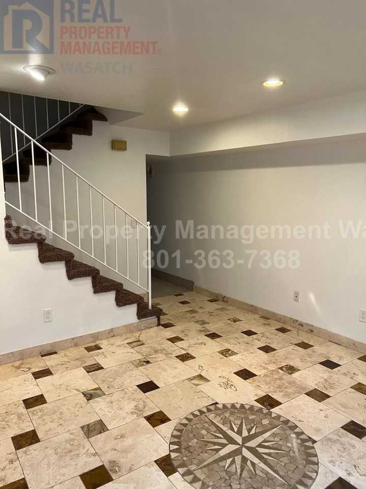 835 E 3990 S #F - Photo 4 of 25