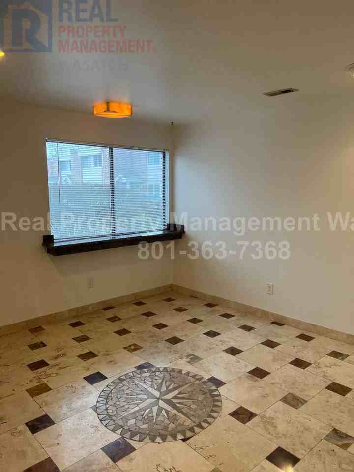 835 E 3990 S #F - Photo 5 of 25