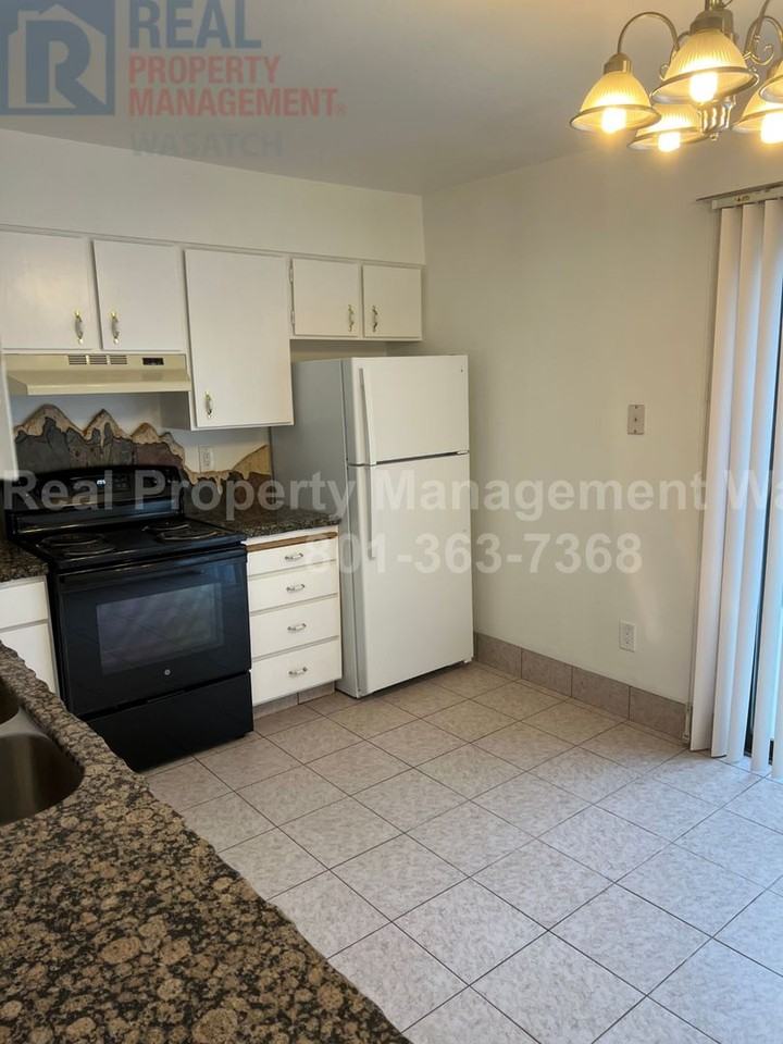 835 E 3990 S #F - Photo 6 of 25