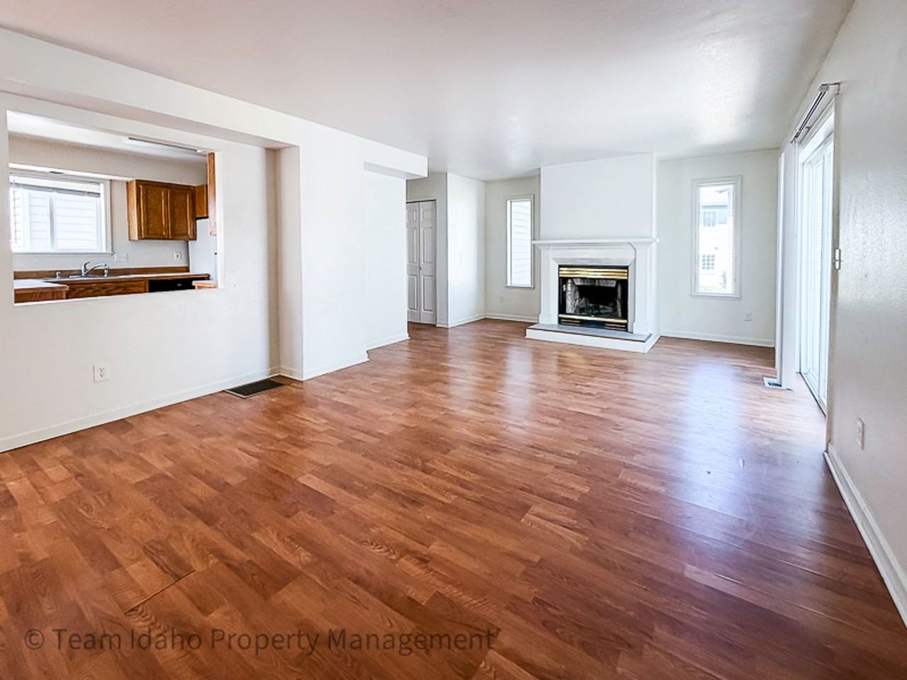 562 Deer Meadow Ct - Photo 3 of 29