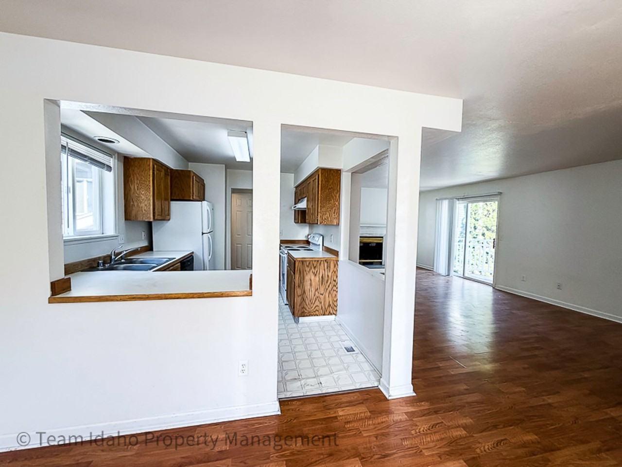 562 Deer Meadow Ct - Photo 5 of 29